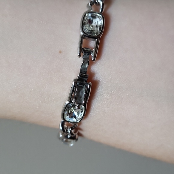 Vintage Swarovski Tennis Bracelet! - Picture 8 of 11